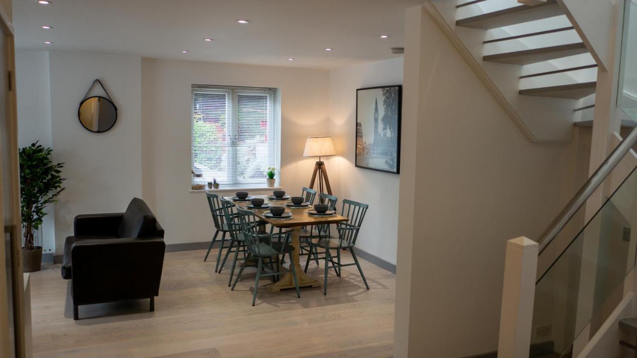 School Path Ironbridge Home With Roof Terrace Exteriér fotografie